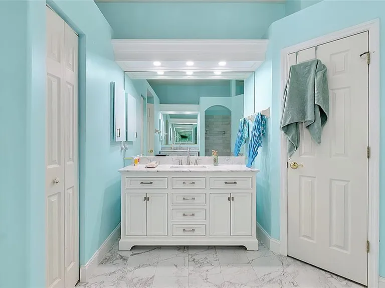 360 Cedarbrook Ct — Photo 12