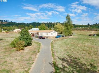 13750 NE Lake Shore Dr, Newberg, OR 97132