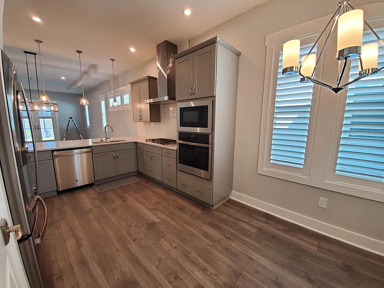 48 Lafayette Rd — Photo 23