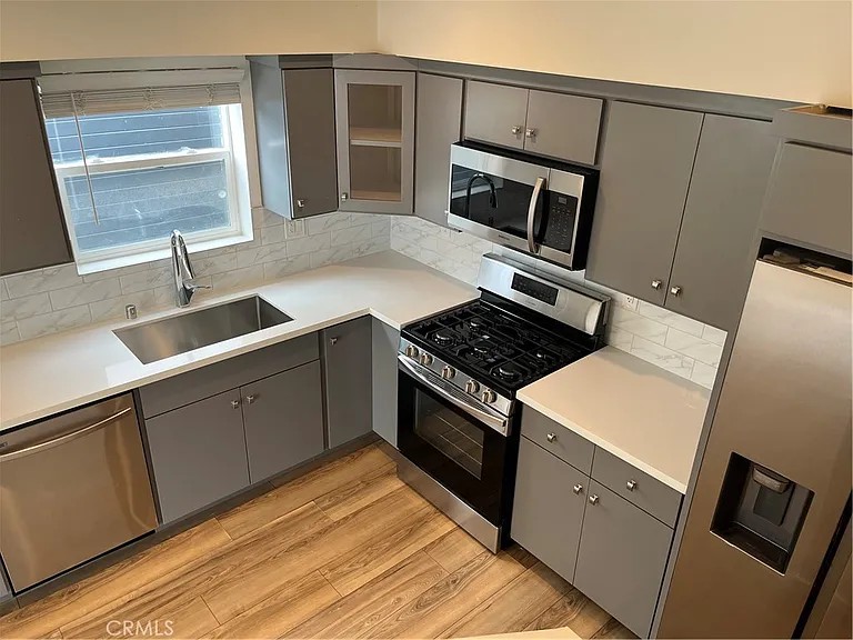 2151 S West View St — Photo 4