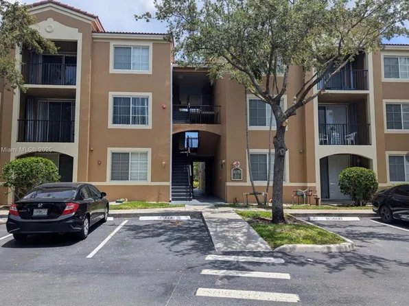8070 N Nob Hill Rd, Fort Lauderdale, FL