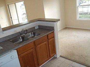 2nd image of 1052 Plaza Walk Dr