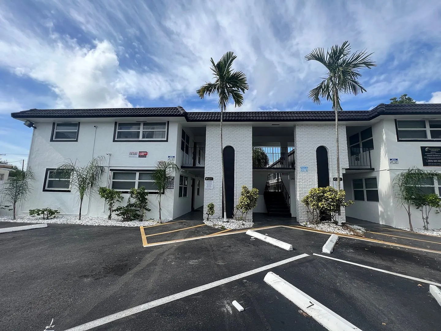 2500 Johnson St LLC — Photo 4