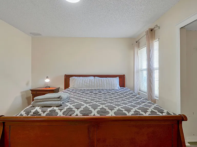 17 Wayland Pl — Photo 31