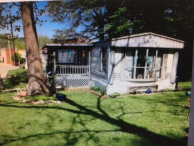 1st image of 688 N Elm St