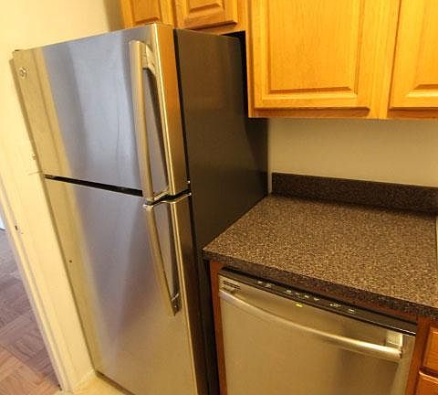 5th image of 18311 Hillside Ave APT 11D