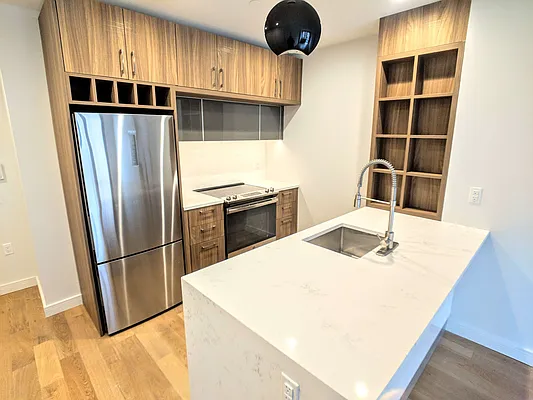 Rented by EXR | media 4