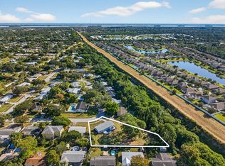 56 1st Ct SW, Vero Beach, FL 32962