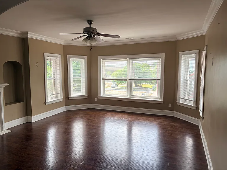 7831 S Cornell Ave #3 — Photo 6