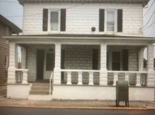 301 N Queen St APT B, Littlestown, PA 17340