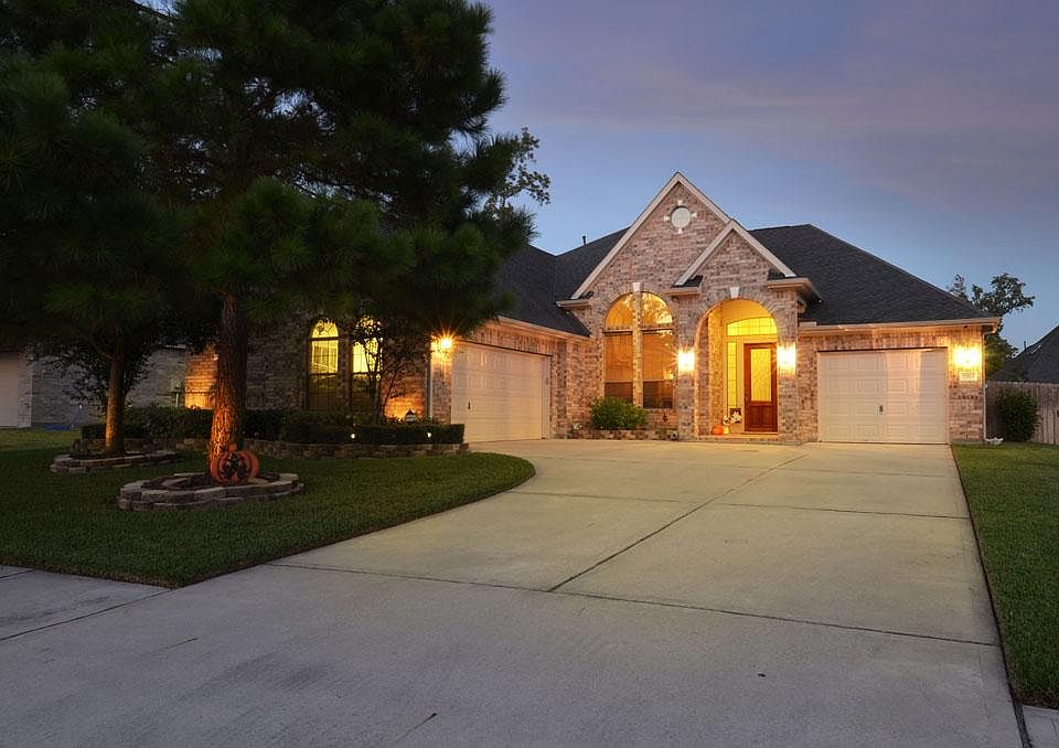 1st image of 17814 Red River Canyon Dr