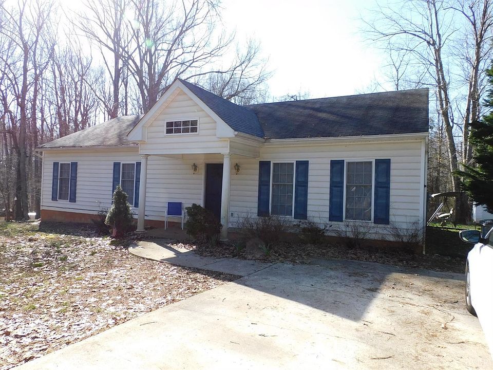 1st image of 217 Graves Dr