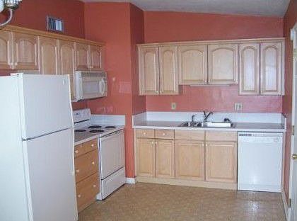 2nd image of 2107 Hills Ct