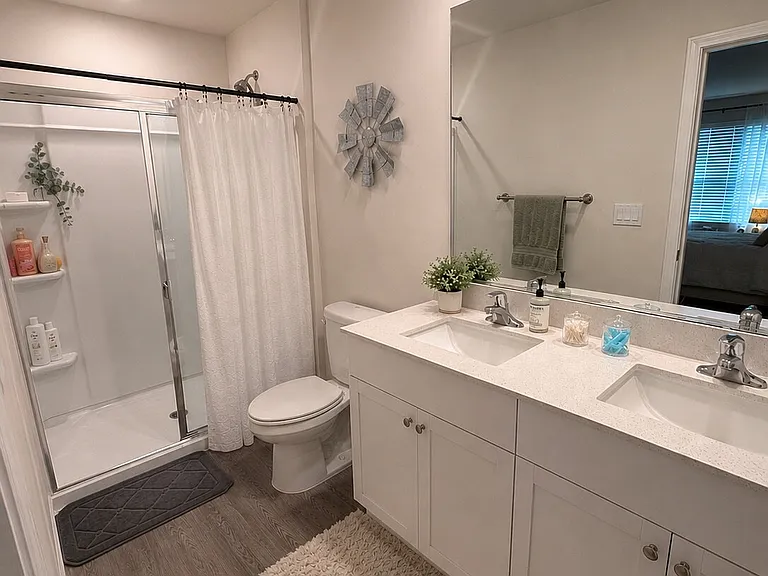 211 Seymour Village Dr — Photo 15