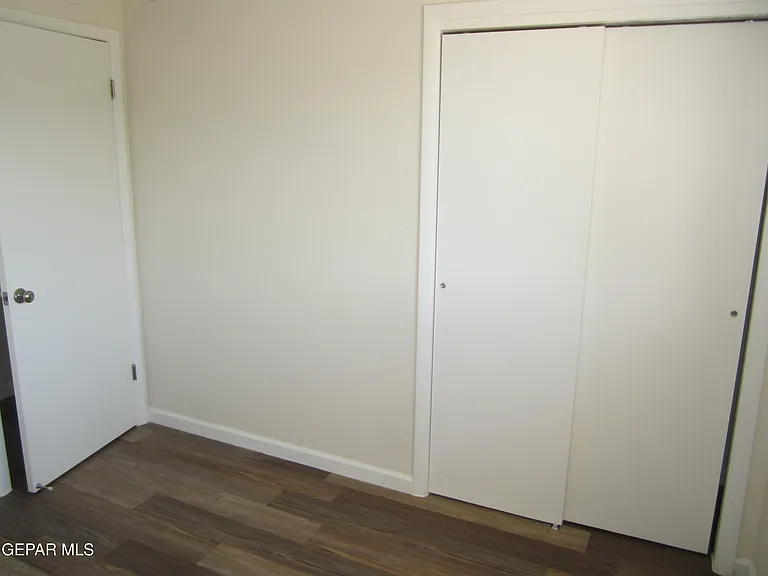 305 Corvena Way — Photo 36