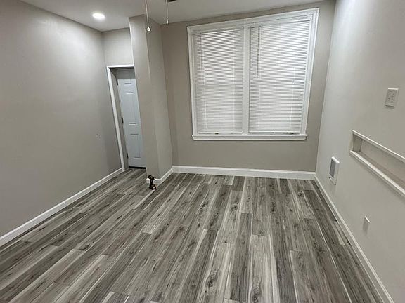 3rd image of 5638 Heiskell St