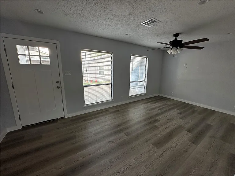 4412 Gillis St #A — Photo 22