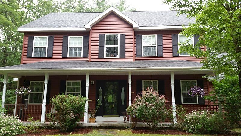 1st image of 18 Barrington Dr
