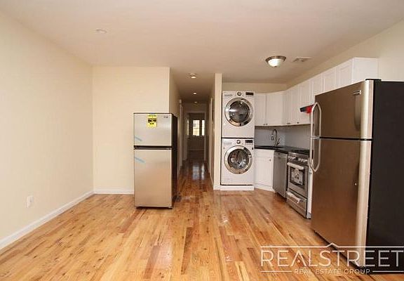 3rd image of 496 Central Ave #3R