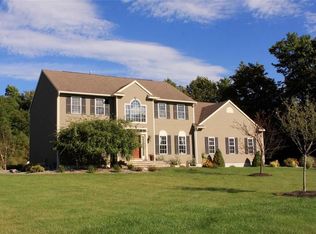 4697 Rustic Ln, Manlius, NY 13104