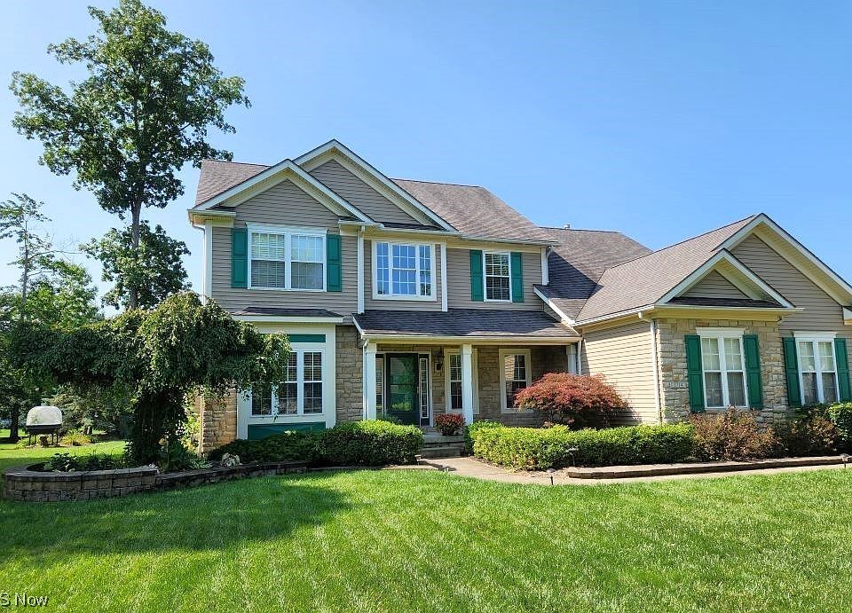 1st image of 1714 McCausland Dr