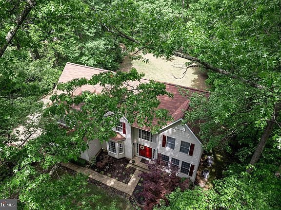 4th image of 7821 E Robert E Lee Ct