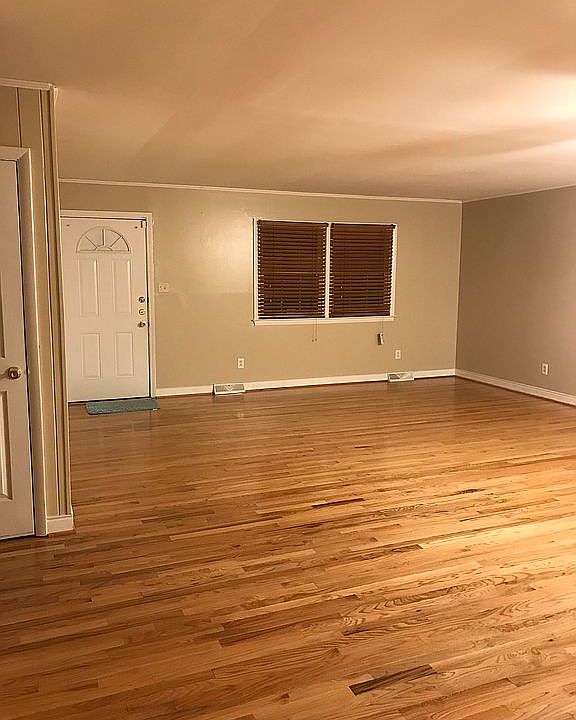 1st image of 3802 Lynhaven Dr