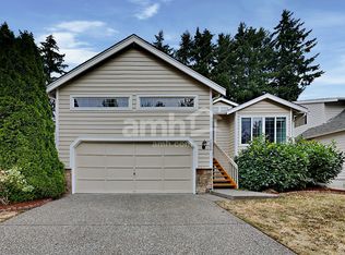 1006 Duvall Pl NE, Renton, WA 98059