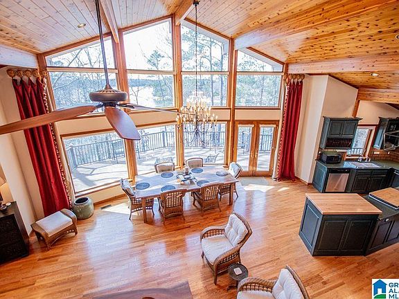 5th image of 33 Red Bird Ln