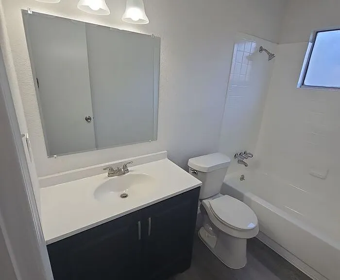 900 E Leslie Cir #A — Photo 9