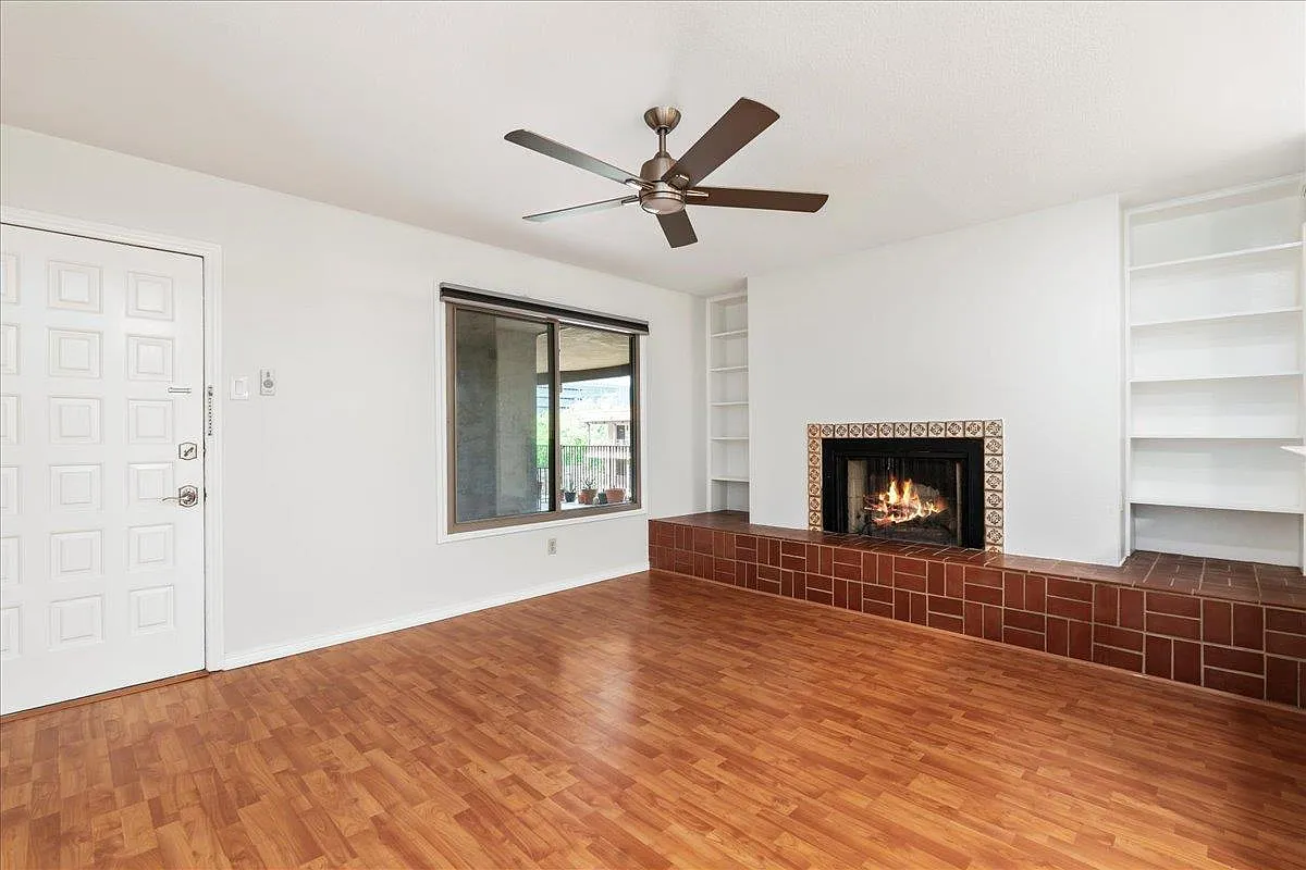1 bed, 1.0 bath, 708 sqft, $1,995 — Photo 3