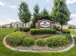 2520 Fields South Dr APT 202, Champaign, IL 61822