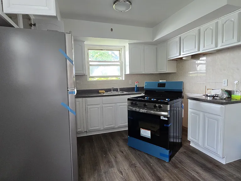 1466 Richmond Rd #2 — Photo 6