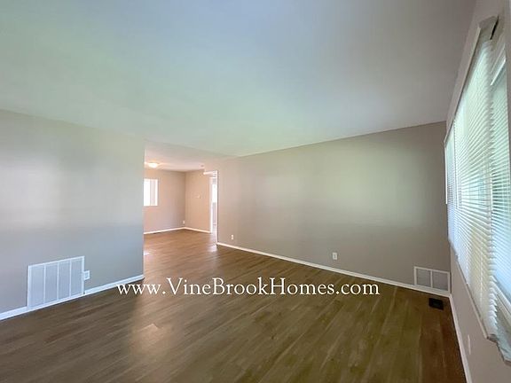 2nd image of 2021 N Galeston Dr