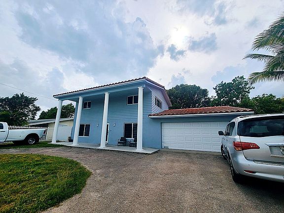3rd image of 17820 SW 111th Ave