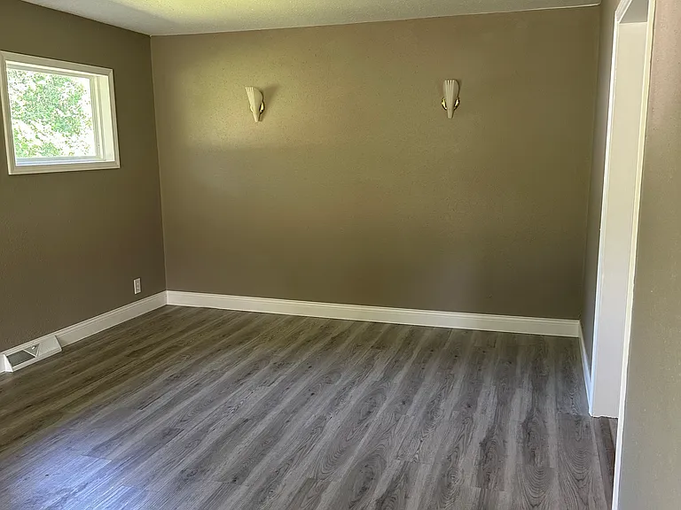 1205 Ray St — Photo 8