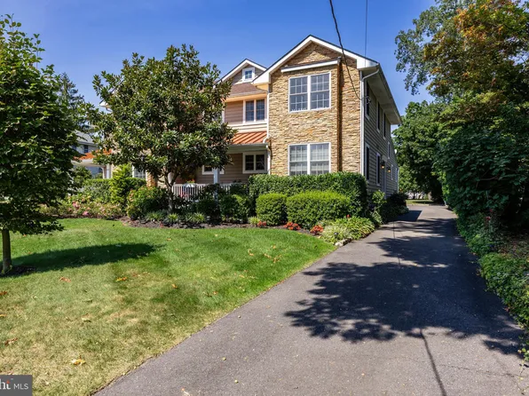 13 E Chestnut Ave, Merchantville, NJ 08109