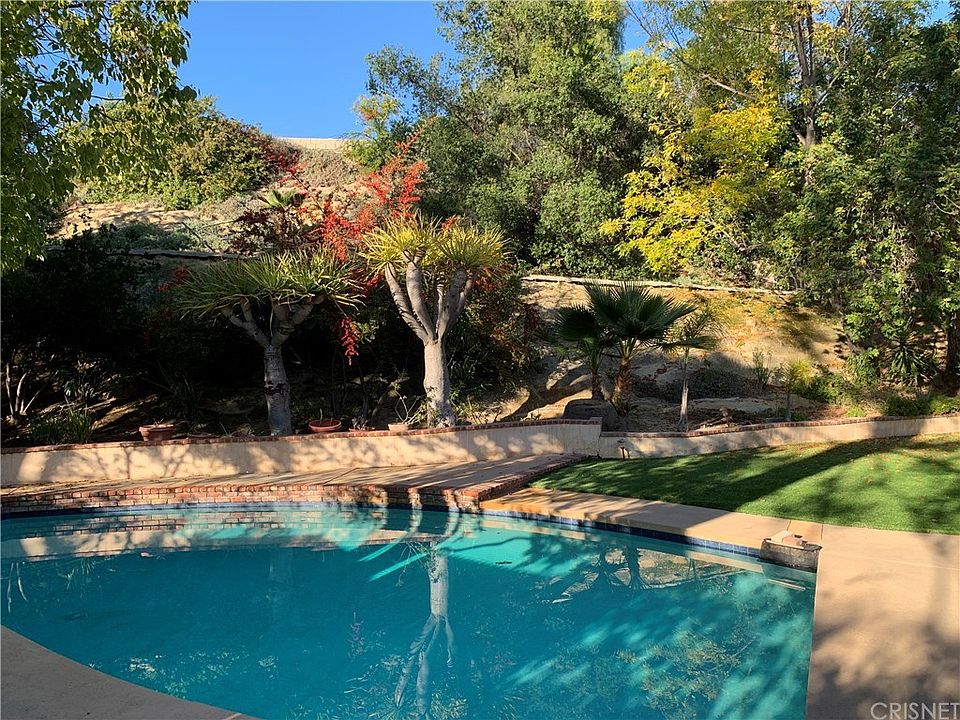 22747 Brandywine Dr, Calabasas, CA 91302 | Zillow