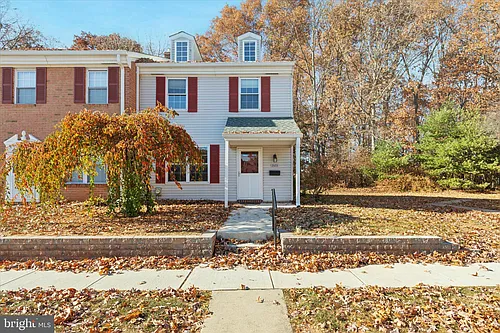 2523 Devonshire Ct Photo 1