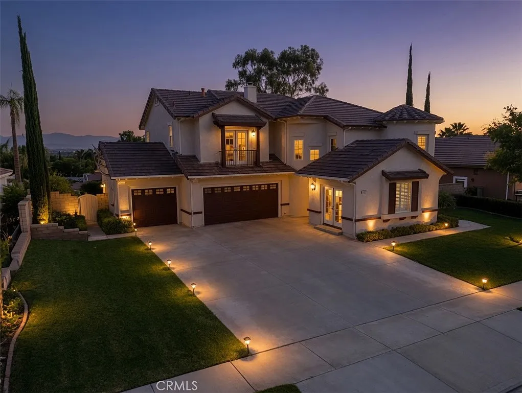 4 bed, 3.5 bath, 3374 sqft, $5,150 — Photo 2