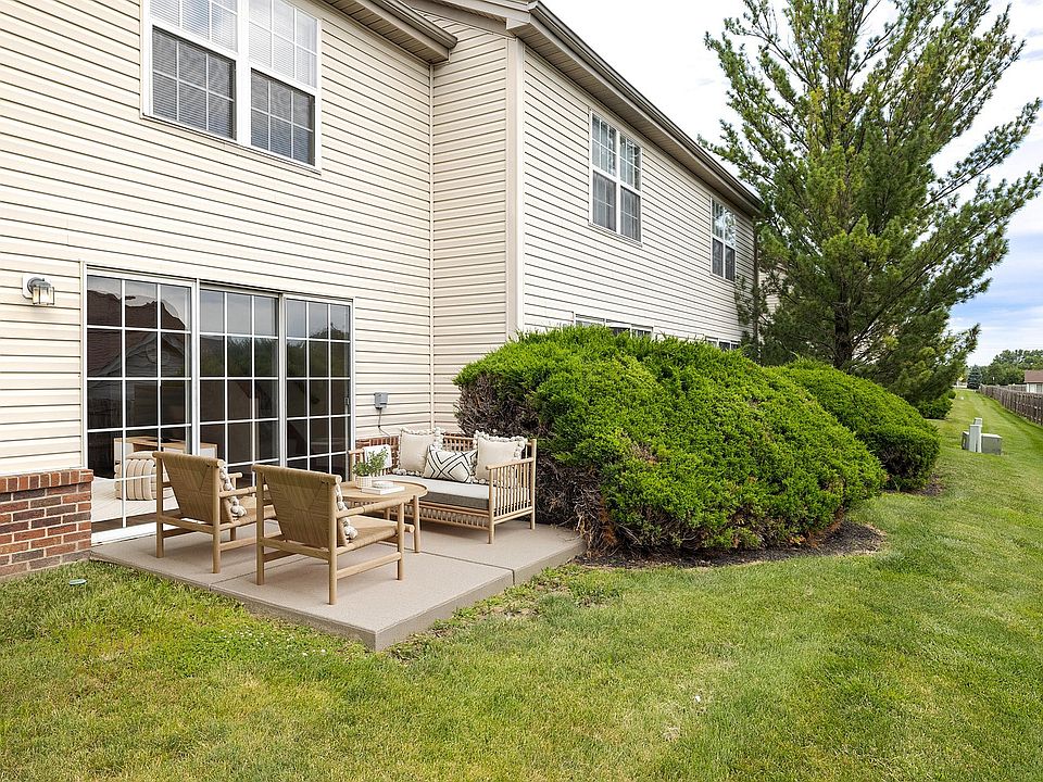 HilliardPark_2026_Patio_VirtuallyStaged