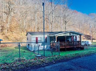 3082 Big Branch Rd, Danville, WV 25053