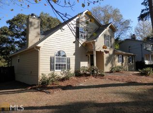 165 Bear Run Ct, Chattahoochee Hills, GA
