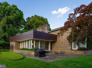 8301 High School Rd, Elkins Park, PA 19027