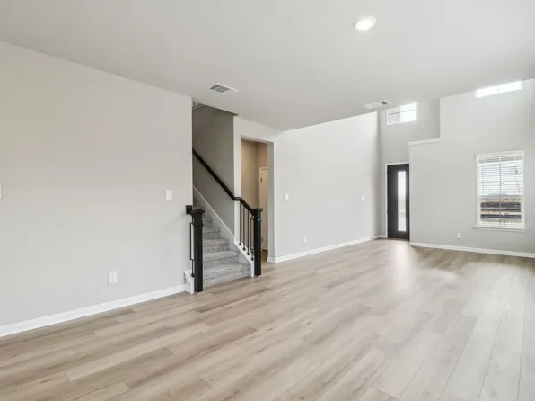 The Medina (3011) Plan, Royal Crest