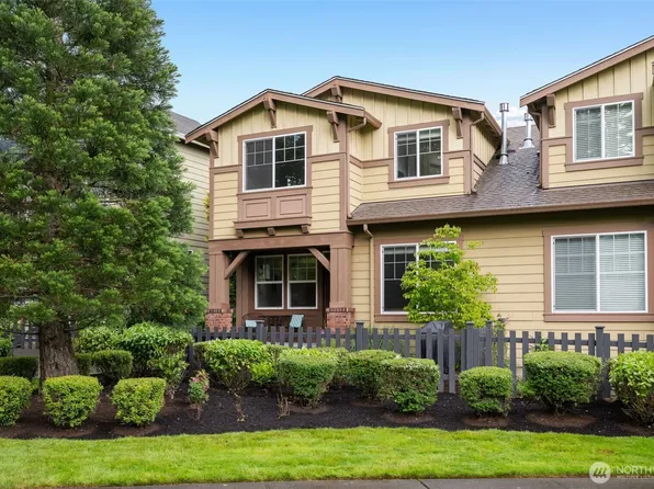 8011 Douglas Avenue SE, Snoqualmie, WA 98065