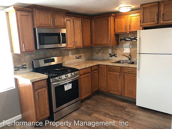 3rd image of 4463 W Dakota Ave #B
