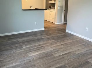 606 Pebble Place Dr APT A, Delaware, OH