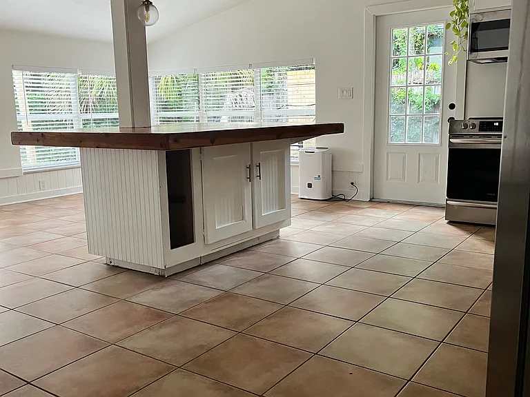 1317 Elizabeth Ave — Photo 7