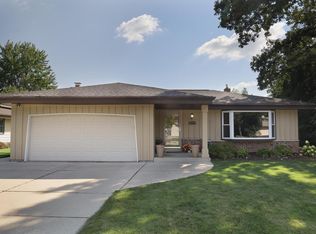 5000 S 65th St, Greenfield, WI 53220